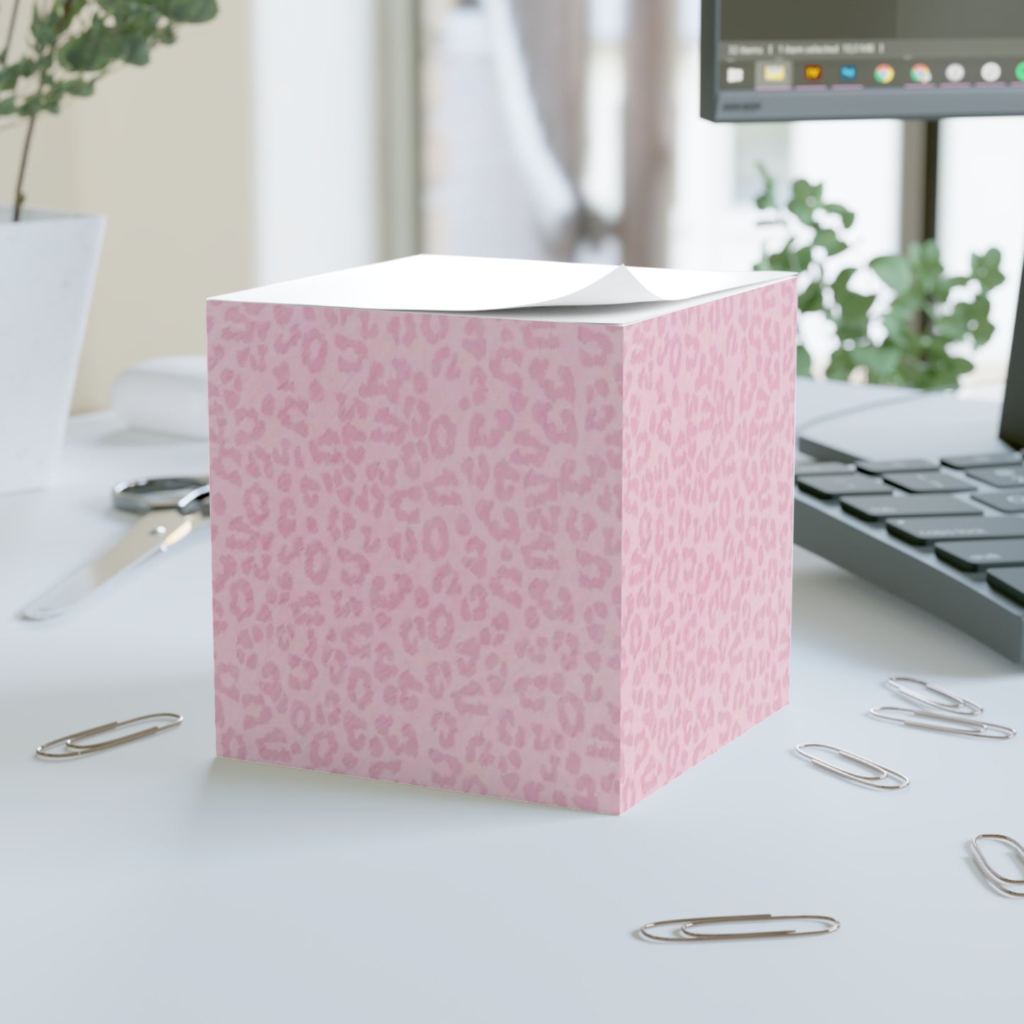 BabyGirl Elite Leopard Print Sticky Note Cube